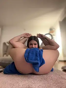 Alyshanon18 online show from March 8, 2:55 am