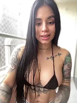 LaraHenao online show from January 10, 12:58 pm