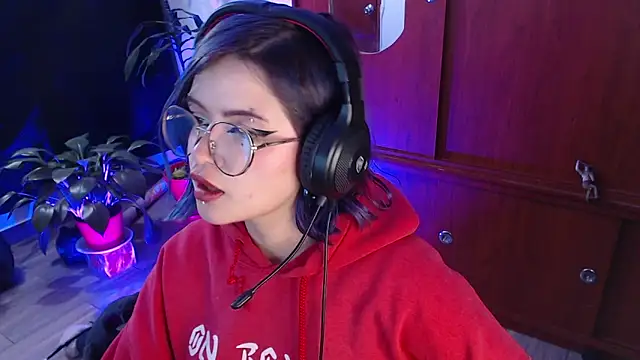 Raventh  online show from February 7, 1:20 am