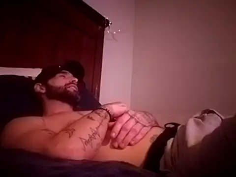 Snapshot of Itzmeebaby chatting on January 17, 12:10 am Itzmeebaby online show from January 17, 12:10 am