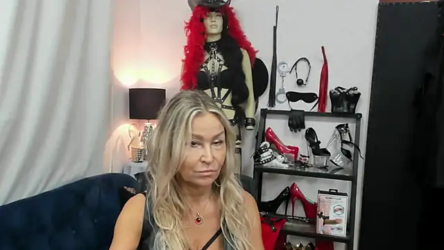 crystaLUX online show from September 22, 5:20 am