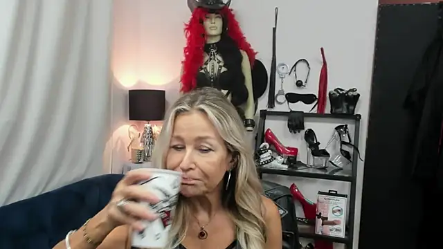 crystaLUX online show from September 23, 4:15 am