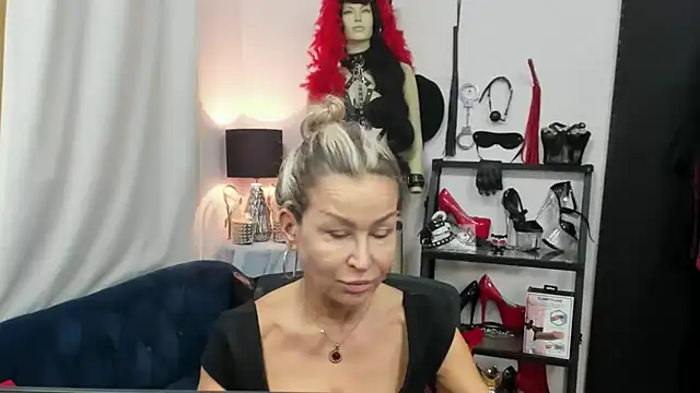 crystaLUX online show from October 7, 4:31 am