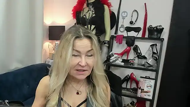 crystaLUX online show from March 9, 5:11 am