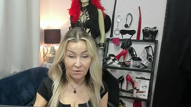 crystaLUX online show from April 22, 4:37 am