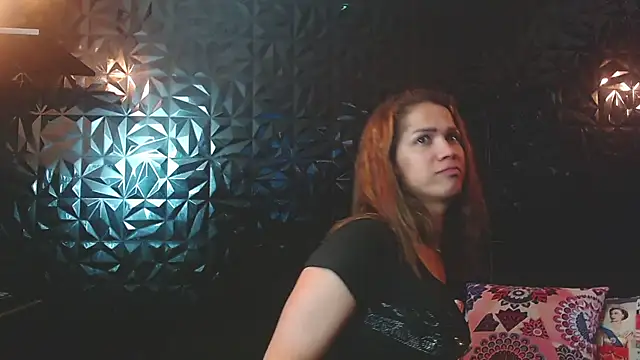 Snapshot of PINK__LOLA1 chatting on November 19, 8:09 pm PINK LOLA1 online show from November 19, 8:09 pm