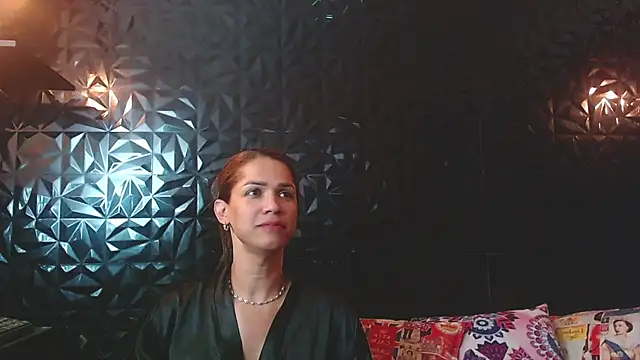 Snapshot of PINK__LOLA1 chatting on November 22, 12:53 am PINK LOLA1 online show from November 22, 12:53 am