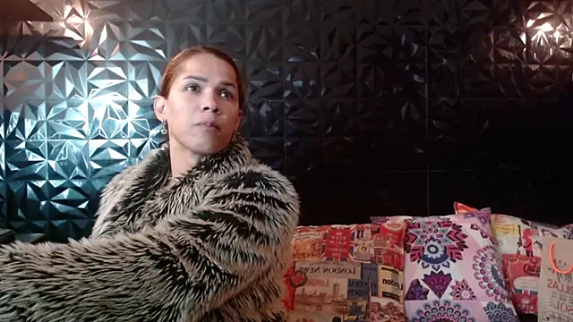 PINK  LOLA1 online show from February 26, 11:59 pm