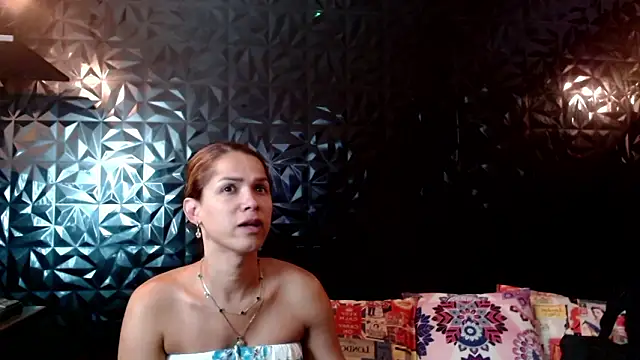 PINK  LOLA1 online show from March 4, 10:27 pm