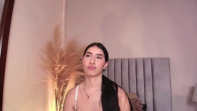 Christy Sea online show from November 25, 6:30 pm