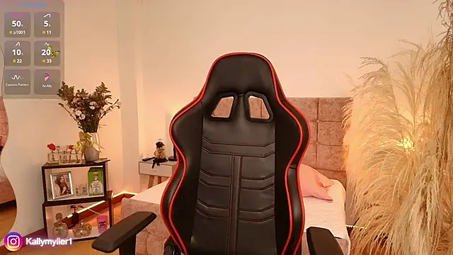 KallyMyller1 online show from December 29, 2:31 pm