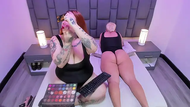 Snapshot of MiaYMolly chatting on March 18, 10:14 am MiaYMolly online show from March 18, 10:14 am