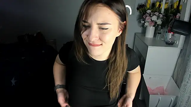 KindKristy online show from March 12, 6:18 am