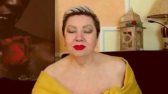 LadyPosh online show from March 13, 9:10 pm