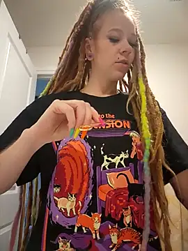 LucidLucy online show from September 24, 1:36 pm