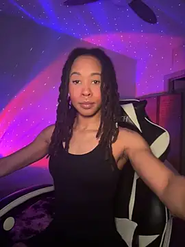 Snapshot of thebrattygoddess chatting on February 6, 8:34 pm thebrattygoddess online show from February 6, 8:34 pm