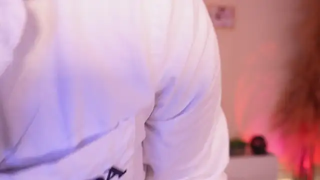 curvyliciousss online show from September 16, 4:19 pm