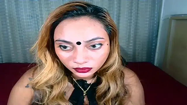 Snapshot of sexyindianchic chatting on October 11, 6:39 pm sexyindianchic online show from October 11, 6:39 pm