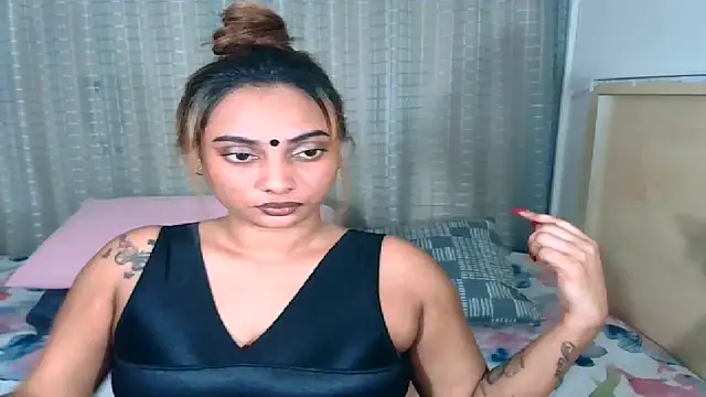 Snapshot of sexyindianchic chatting on November 17, 5:52 pm sexyindianchic online show from November 17, 5:52 pm
