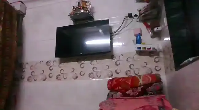 Snapshot of dhamo963 chatting on January 21, 1:32 pm dhamo963 online show from January 21, 1:32 pm