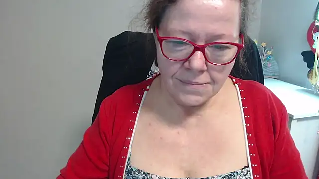 Snapshot of Adelewildx chatting on February 18, 5:31 am Adelewildx online show from February 18, 5:31 am