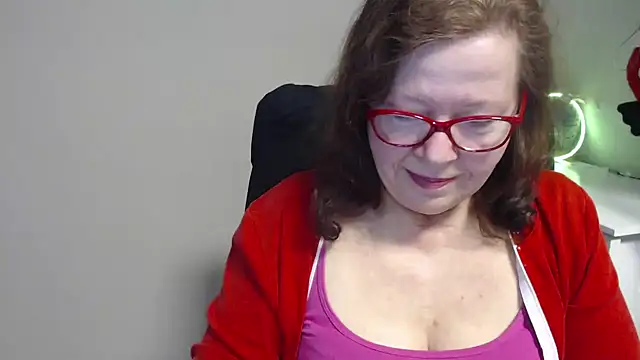 Snapshot of Adelewildx chatting on March 19, 7:29 am Adelewildx online show from March 19, 7:29 am