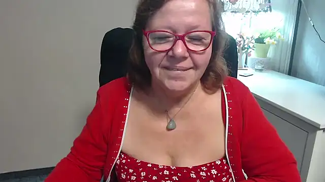 Snapshot of Adelewildx chatting on September 18, 3:41 am Adelewildx online show from September 18, 3:41 am