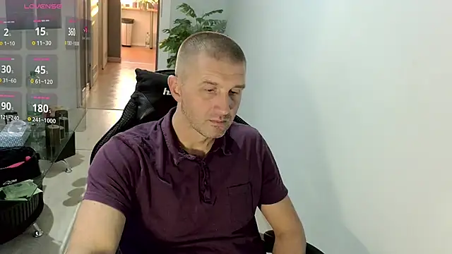 Snapshot of Maribor chatting on October 3, 5:15 am Maribor online show from October 3, 5:15 am