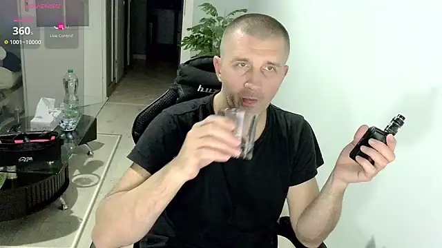 Snapshot of Maribor chatting on October 29, 11:17 pm Maribor online show from October 29, 11:17 pm