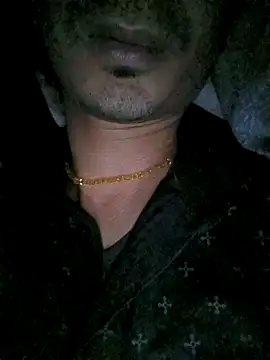 dreamtoungelick69 online show from March 5, 8:10 pm