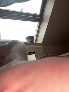 Chris-LE91 online show from March 14, 6:19 am