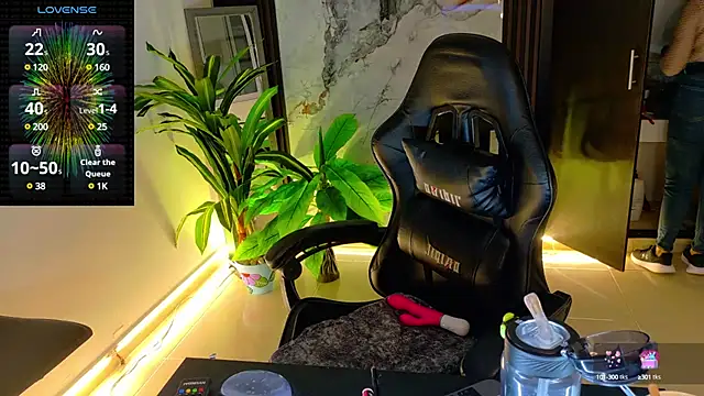 pamelajackson online show from February 22, 12:38 am