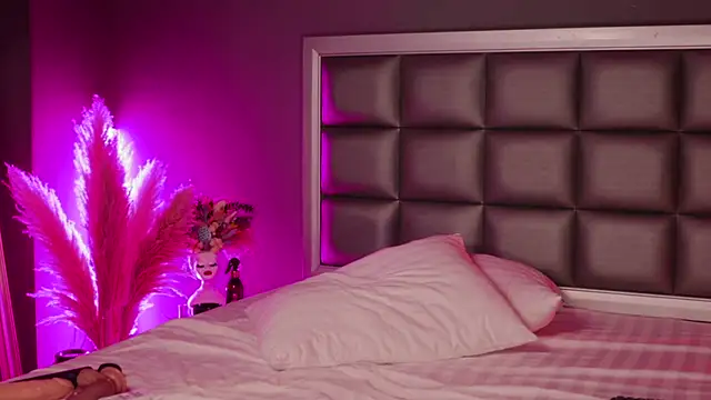 Anais Bloom online show from February 12, 2:35 am