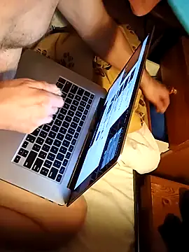 Snapshot of FireFox_Feel chatting on December 2, 4:09 pm FireFox Feel online show from December 2, 4:09 pm