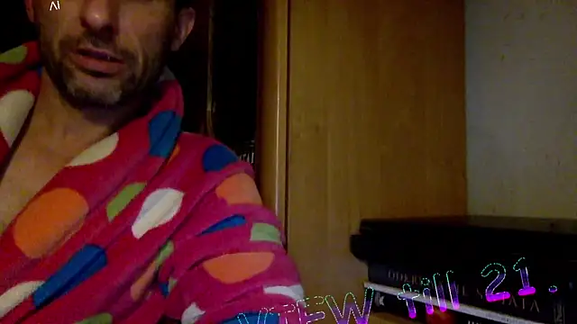 Snapshot of FireFox_Feel chatting on December 8, 8:04 pm FireFox Feel online show from December 8, 8:04 pm