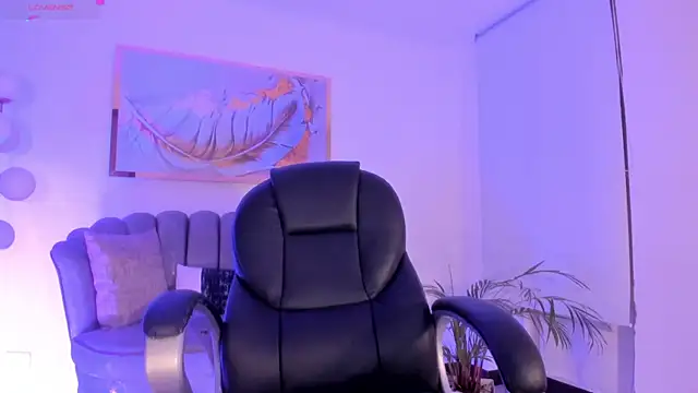 Snapshot of ZoePresleyX chatting on October 27, 1:31 am ZoePresleyX online show from October 27, 1:31 am