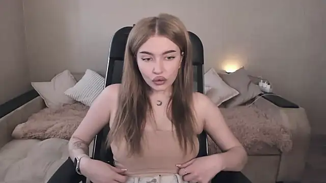 Snapshot of ViolettaLopez chatting on March 9, 11:36 am ViolettaLopez online show from March 9, 11:36 am