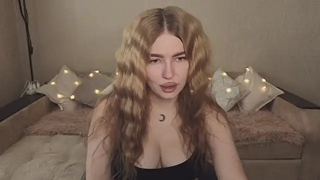 Snapshot of ViolettaLopez chatting on September 24, 11:13 am ViolettaLopez online show from September 24, 11:13 am