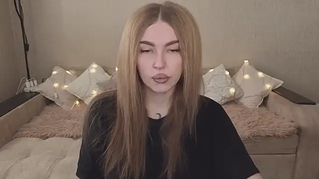 Snapshot of ViolettaLopez chatting on September 29, 9:03 am ViolettaLopez online show from September 29, 9:03 am