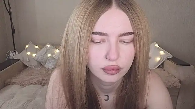 Snapshot of ViolettaLopez chatting on November 25, 10:26 am ViolettaLopez online show from November 25, 10:26 am