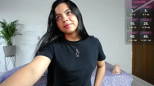 Snapshot of ashley_morgan_18 chatting on February 17, 6:42 am ashley morgan 18 online show from February 17, 6:42 am