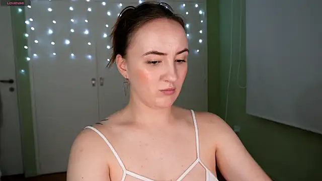 Black Eva  online show from March 7, 5:17 pm