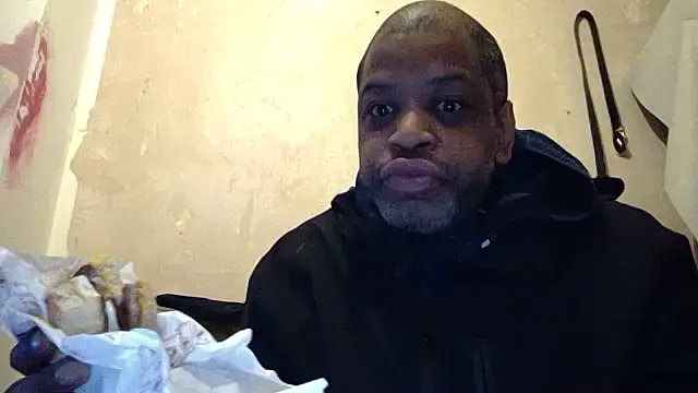 alfiebrown007 online show from March 14, 6:42 am