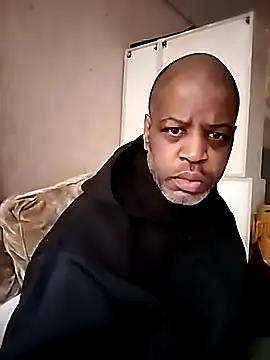 alfiebrown007 online show from November 27, 9:44 am