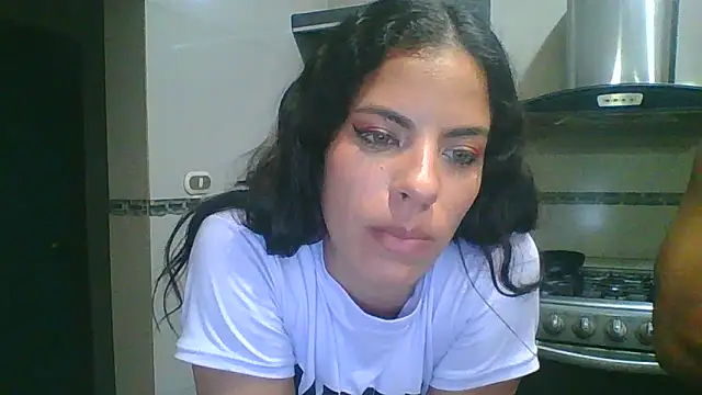 Snapshot of roman_and_jessie chatting on March 16, 4:30 am roman and jessie online show from March 16, 4:30 am