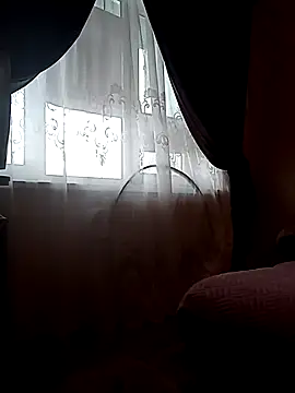 Amy August online show from March 1, 7:41 am