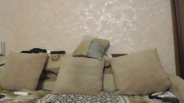 Amy August online show from November 8, 7:34 pm