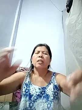 Snapshot of TropicalFlower chatting on January 12, 10:59 pm TropicalFlower online show from January 12, 10:59 pm