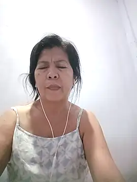 Snapshot of TropicalFlower chatting on February 2, 2:05 pm TropicalFlower online show from February 2, 2:05 pm