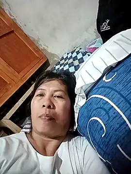 Snapshot of TropicalFlower chatting on February 13, 3:02 am TropicalFlower online show from February 13, 3:02 am